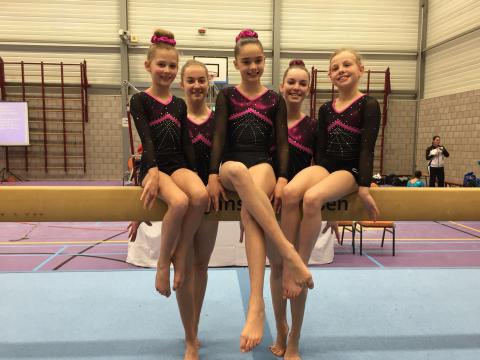 Eerste wedstrijd 2e divisie turnen