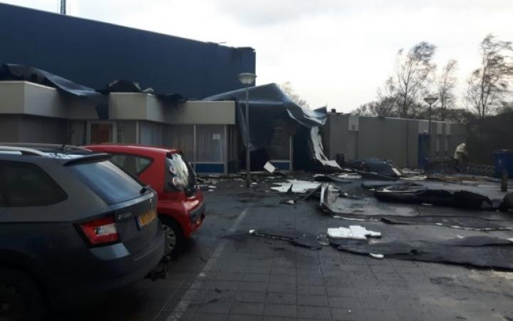 Storm schade sporthal Germenzeel